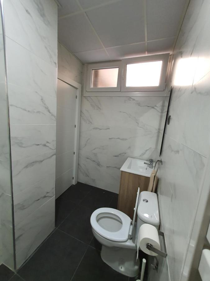 Cv33 Ostatua Hotel Bilbao Buitenkant foto