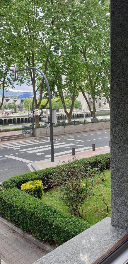 Cv33 Ostatua Hotel Bilbao Buitenkant foto