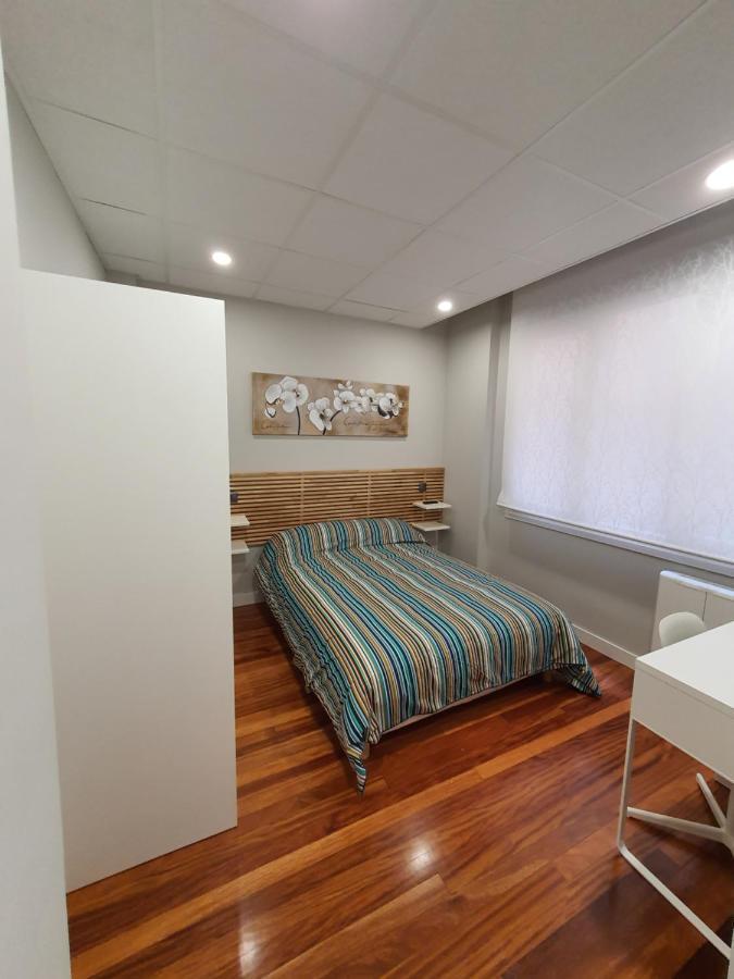 Cv33 Ostatua Hotel Bilbao Buitenkant foto